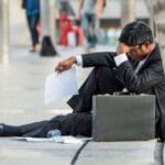 La pérdida o falta de empleo pueden provocar depresión profesional desempleado ilustrativa – Iglesia Universal